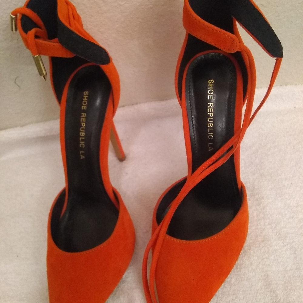 Cute tangerine color heels